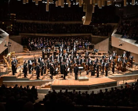 Composer Schoenberg: Violin Concerto, Transfigured Night, Jacob's Ladder Recording Review – An Engaging and Notable Collection